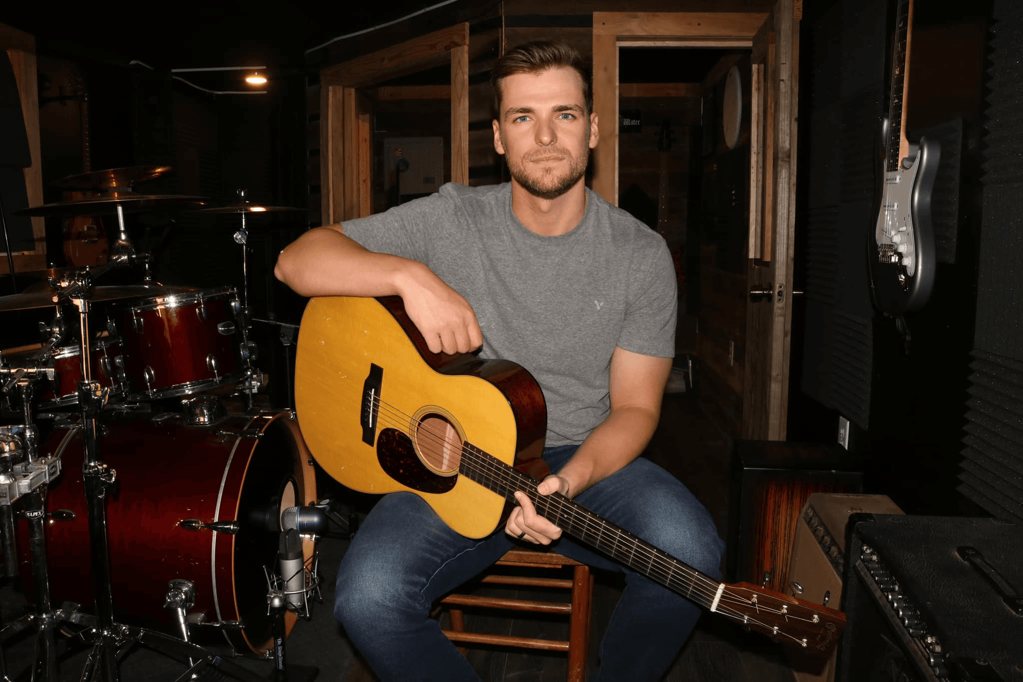 Noah Lynch - Professional Studio Photo